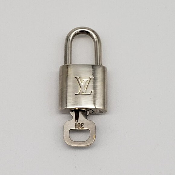 Louis Vuitton Silver Plated Padlock - Picture 2 of 7